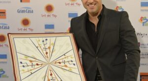 Bustamante se pasa a diseñador