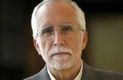 Luis Mateo Díez, ganador de la segunda edición del Premio Umbral