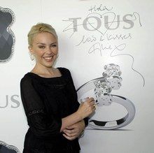 Kylie Minogue, nueva imagen de Tous