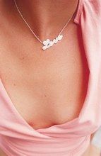 Cómo vestirte si tienes poco pecho