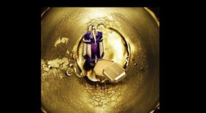 Alien, de Thierry Mugler, se viste de oro