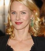 Naomi Watts con pendientes Boucheron