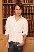 Esteban Cortazar, nuevo diseñador de Emanuel Ungaro