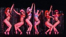 El show Passionata en el Crazy Horse de París
