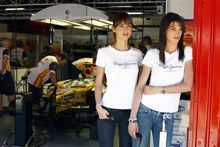 Laura Sánchez y Ariadne Artiles de Pepe Jeans en Montmeló