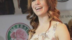 Leire Martínez en la nueva campaña de Herbal Essences