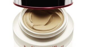 Una tez sin defectos con Clarins