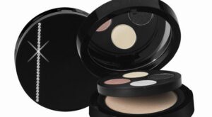 La brillante colección de Giorgio Armani