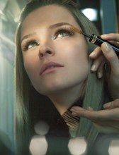 Max Factor lanza su nueva máscara Masterpiece Beyond Lenght