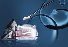 Biotherm presenta el primer antiarrugas dermobiótico con silicio puro