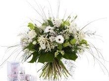 Cacharel e Interflora crean el ramo Anaïs Anaïs