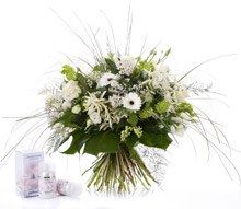 Cacharel e Interflora crean el ramo Anaïs Anaïs