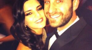 Dani Rovira y Clara Lago no desmienten su relación en su primer acto juntos