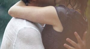 Una pareja recrea escenas de «El diario de Noa» para celebrar su compromiso