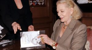 Fallece Lauren Bacall, la dama del Hollywood dorado