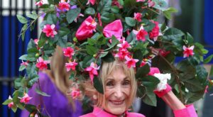 Los tocados más llamativos vuelven a Ascot