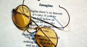9 cosas que no sabías sobre las gafas de John Lennon