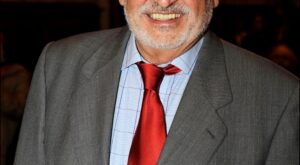 La familia de Peret desmiente su fallecimiento