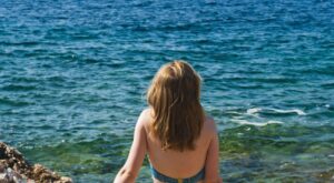 Tomar el sol, con precaución, es bueno para los huesos