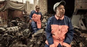 Las mujeres mecánicas de Senegal posan sin complejos