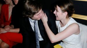 Emma Roberts arrestada tras agreder a su novio Evan Peters