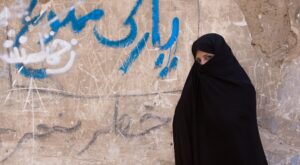 Una mujer en huelga de hambre por ser arrestada tras intentar ver un partido de voleibol masculino