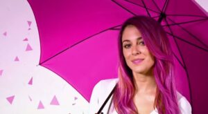 El pelo rosa de Blanca Suárez esconde un motivo solidario