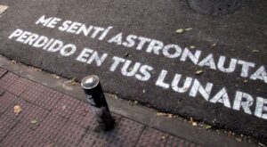 Madrid te come a versos: la preciosa iniciativa que triunfa en internet y en la calle