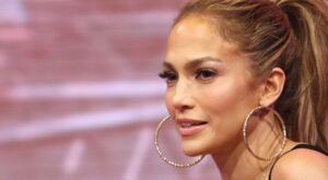 Jennifer López se sincera en su libro: «El día que me divorcié fue el más duro de mi vida»
