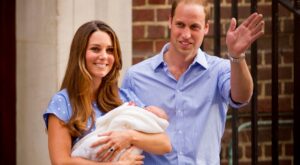 El heredero británico ya está en casa