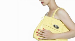 Descubre ‘Mencanta’, la app que te ayudará a elegir el bolso perfecto