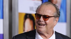 El tiempo no pasa para ellos: famosos longevos que aún siguen en activo