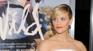 Reese Witherspoon defiende a Renée Zellweger de las críticas a su nuevo look