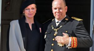 Alberto de Mónaco y Charlène, padres de un niño y una niña