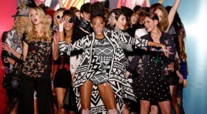 Desigual llena de vida y color la Mercedes-Benz Fashion Week Madrid