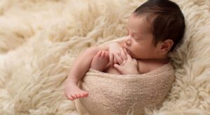 «Welcome to the World», las fotografías más tiernas de bebés durmiendo