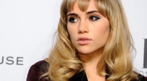 Lavarse el pelo con Coca Cola y otras tendencias capilares locas