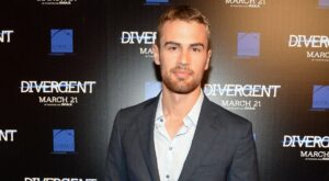 El hombre de la semana es… ¡Theo James!