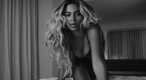 Desata tu sensualidad: las 15 mejores canciones para hacer un striptease perfecto