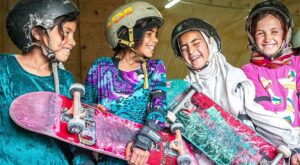 Las niñas afganas también practican skate