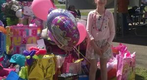 700 personas acuden al cumpleaños de una niña enferma discriminada por sus compañeros de clase