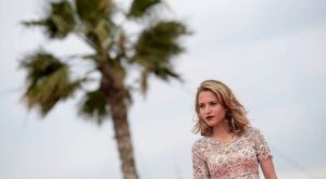 Ana Fernández reaparece en Málaga tras la muerte de Santi Trancho