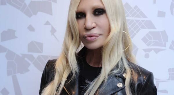 Donatella Versace es la nueva cara de Givenchy