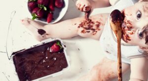 [Vídeo] Descubre la reacción de este bebé al probar el chocolate por primera vez