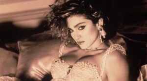 El antes y el después de las cejas de las celebrities