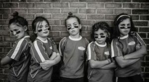 Una madre fotografía a sus hijas para mostrarnos dónde está la verdadera belleza