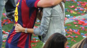 La Liga de Xavi Hernández llega con su primer hijo