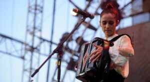 Julieta Venegas: «La música es mi manera de expresarme, es una parte de mi cuerpo»