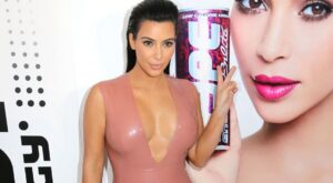 Kim Kardashian la diosa del látex, peor look de la semana