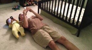 ¡Tal para cual! Pequeños que imitan a la perfección los gestos de sus papás